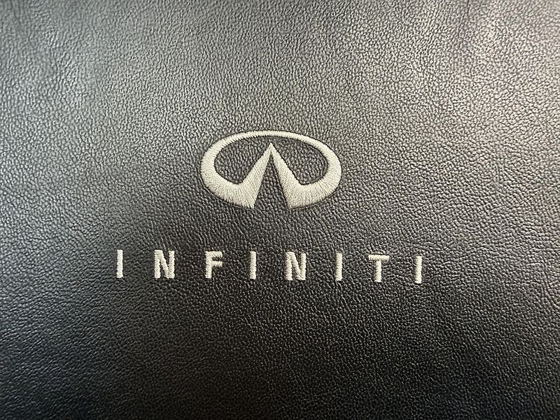 Infiniti Q50 2,2 Diesel 125kW REZERVACE - fotka 20 z 45