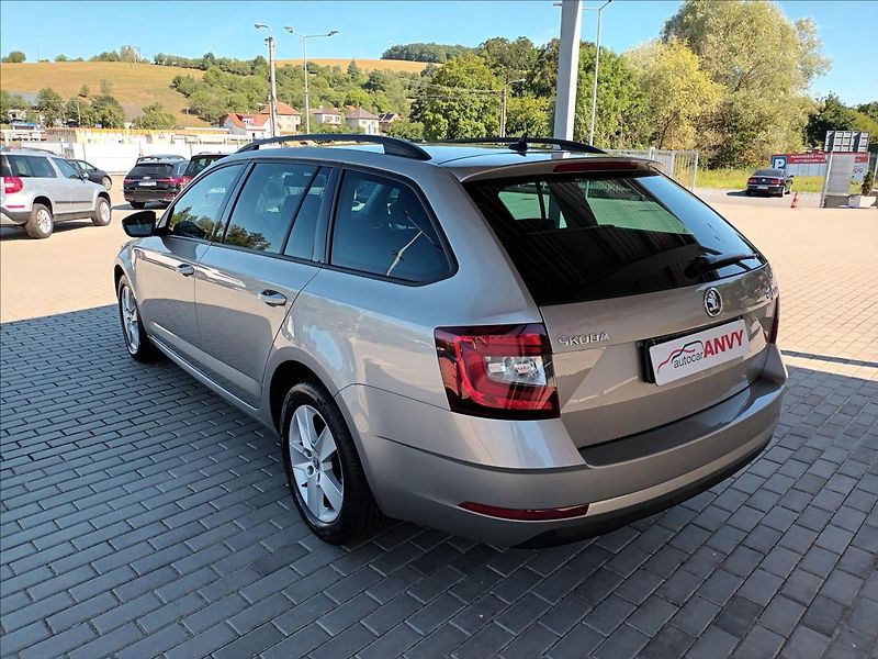 Škoda Octavia 1,4 TSI,110KW,AT,NAVI,SERVIS - fotka 7 z 43