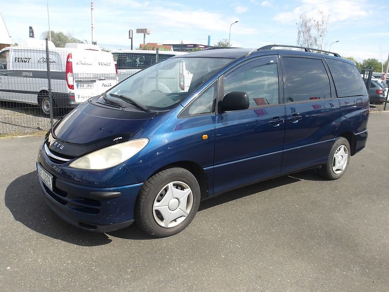 Toyota Previa 2,4i 7 MÍST AUTOMAT !! - fotka 1 z 27