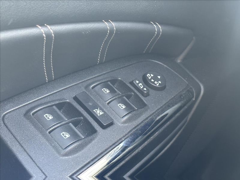 Lancia Delta 1,4 i 88kW DIGIKLIMA 6KVALT - fotka 12 z 21