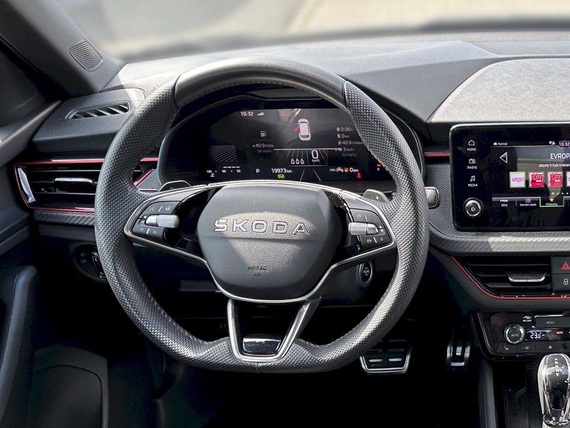 Škoda Kamiq (2025) Monte Carlo 1.0 TSI DSG - fotka 21 z 32