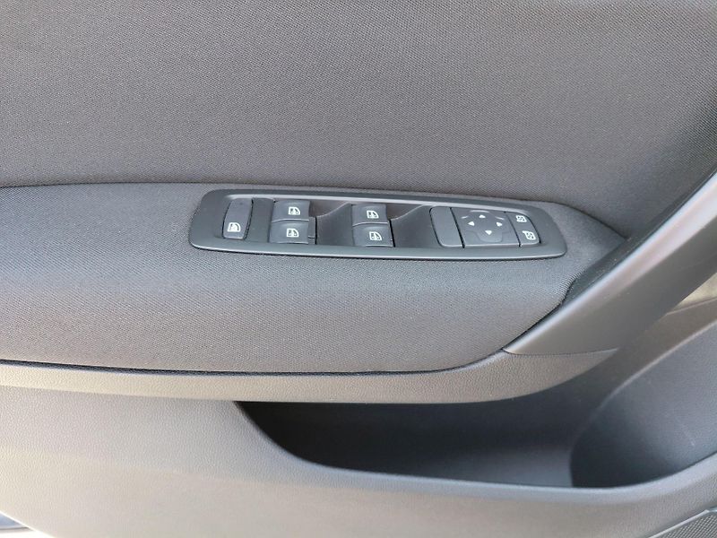 Renault Mégane (2017) 1,6 SCe 84 kW ZEN - fotka 15 z 25