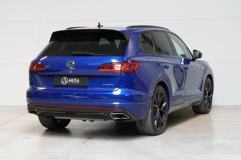 Volkswagen Touareg R ČR,DPH,1.MAJ,360,Tažné,HUD - fotka 6 z 40