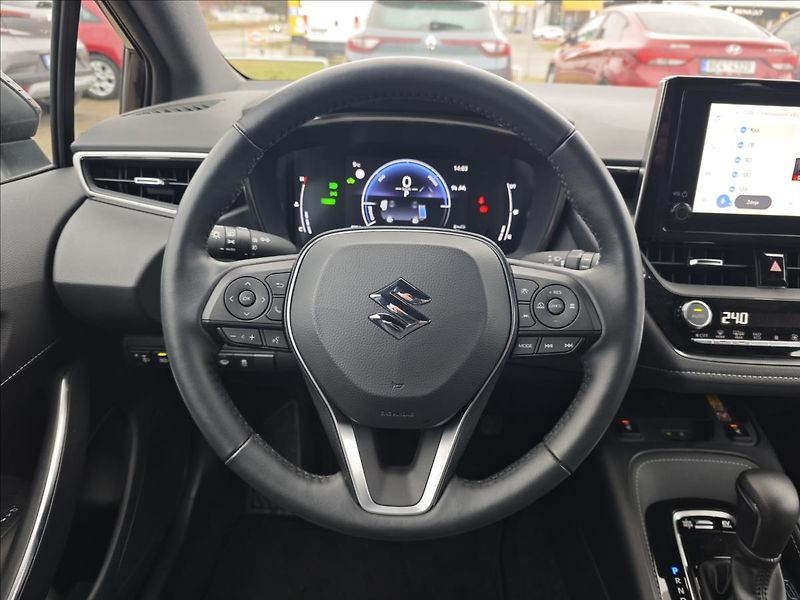 Suzuki Swace 1,8 Hybrid CVT  Elegance - fotka 17 z 20