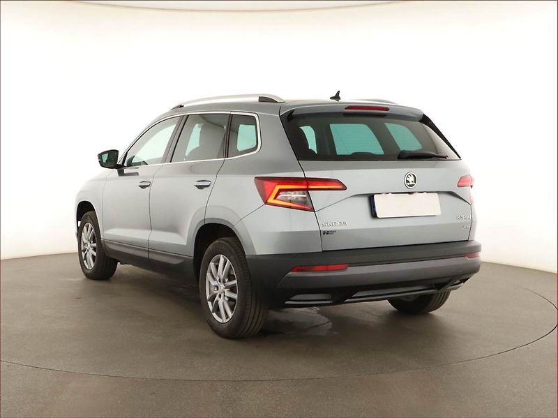 Škoda Karoq (2018) 2.0 TDI, 4X4, Kůže, Navi - fotka 4 z 20