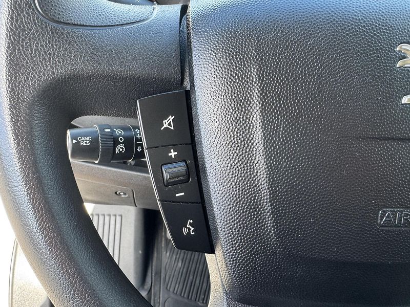 Peugeot Boxer 2.2,8p.,čelo,klima,temp.,DPH - fotka 41 z 46