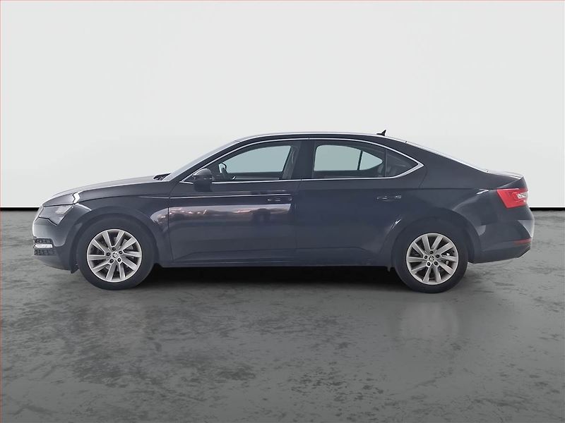 Škoda Superb (2020) 2.0 TDI, Automat, ČR,1.maj - fotka 3 z 32