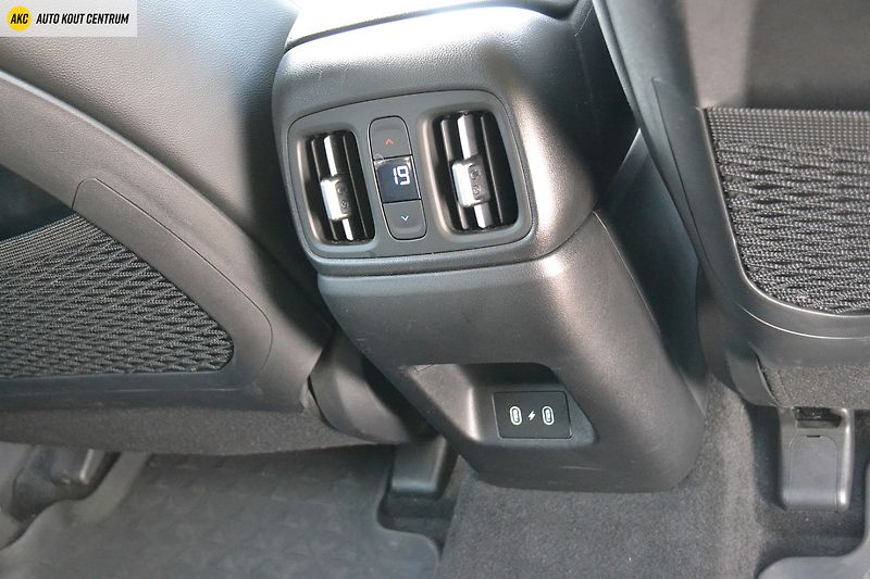 Hyundai Tucson 1,6 T-GDI PHEV 4WD AT PREMIUM - fotka 18 z 69
