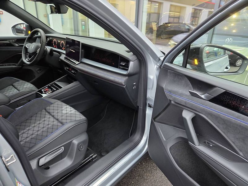 Volkswagen Tayron (2026) R-line 2.0 TDI 142 kW 4M DSG 7 - fotka 58 z 62