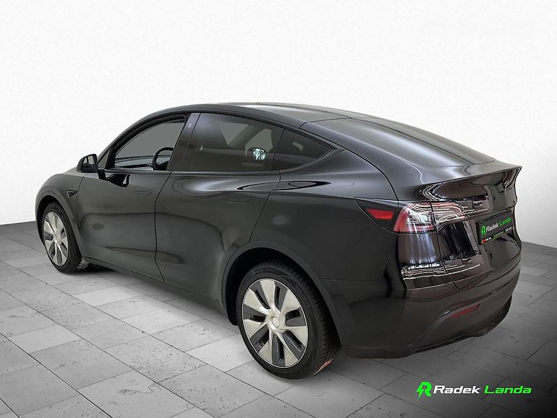 Tesla Model Y (2023) Long Range AWD Berlín - fotka 4 z 7