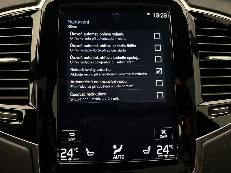 Volvo XC90 B5 AWD INSCRIPTION AUT - fotka 43 z 48