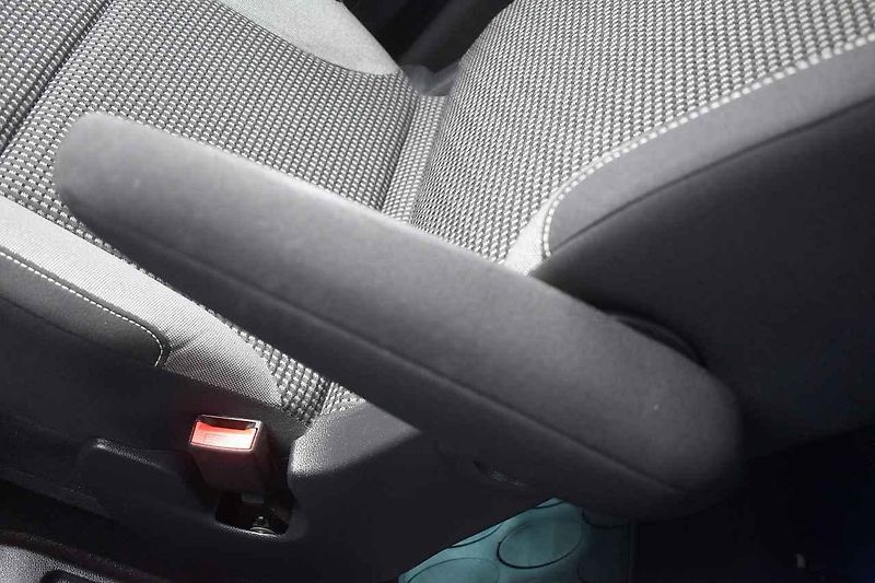 Peugeot Partner byl čtyři roky starý a najel 84 000 kilometrů