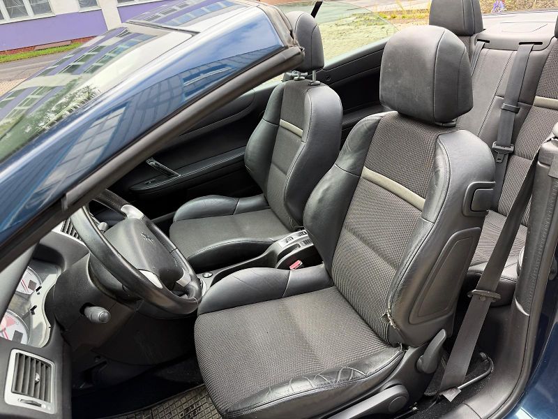 Peugeot 307 1,6i 16V  - fotka 12 z 24