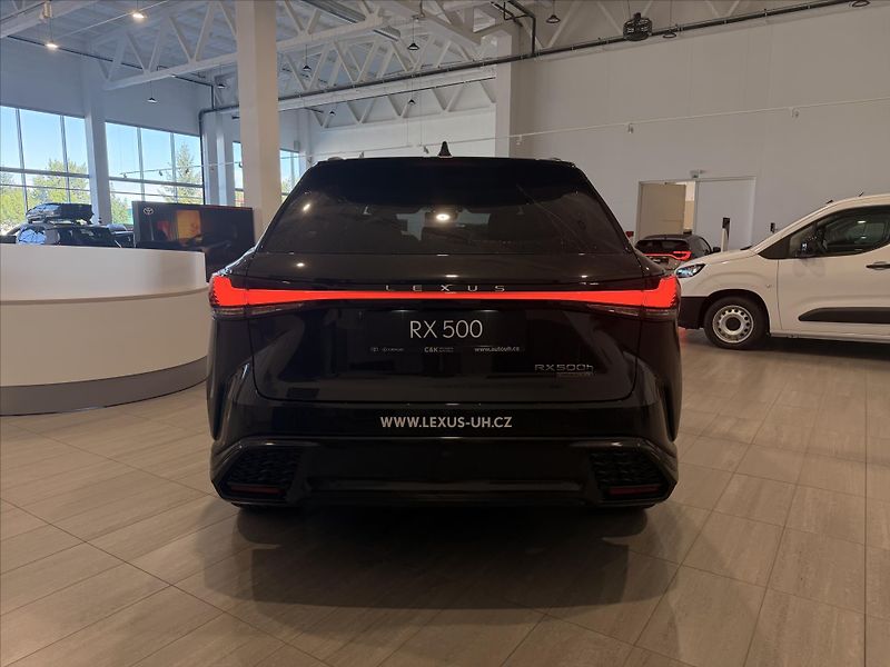 Lexus RX 2,4 F Sport  500h - fotka 4 z 11