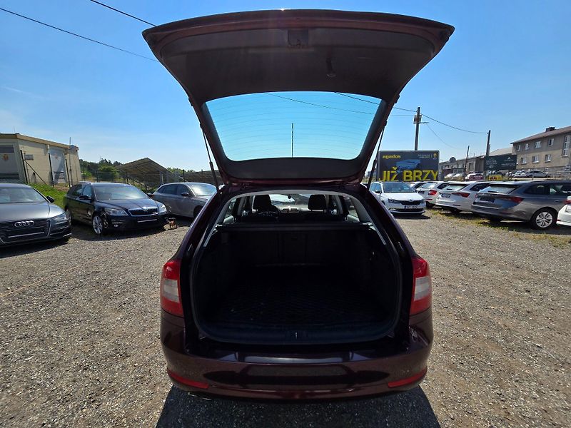 Škoda Octavia (2010) 1.8 Tsi 118kW DSG po servisu - fotka 16 z 22