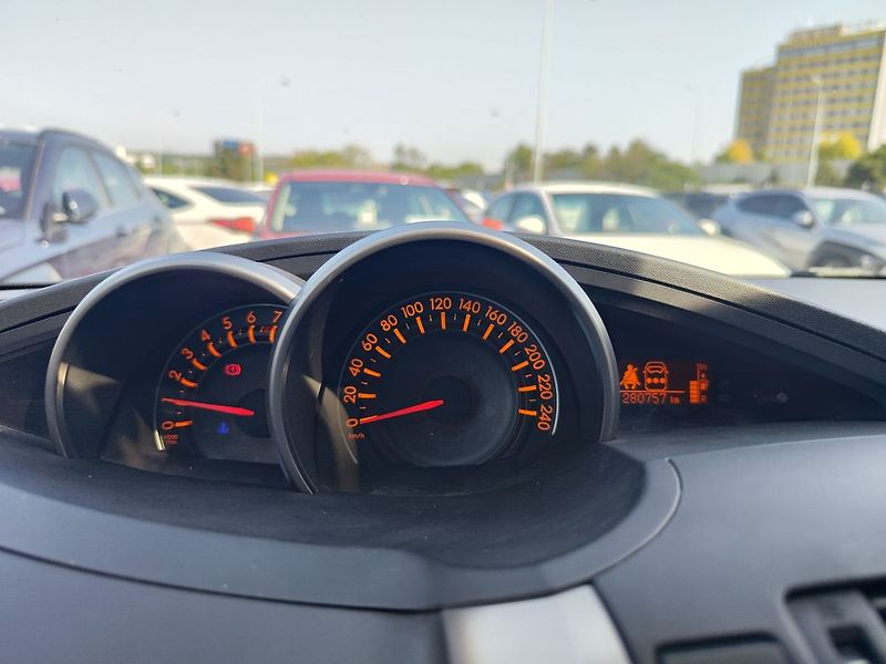Toyota Verso 1.8 VVT-i / 108kW - fotka 15 z 25