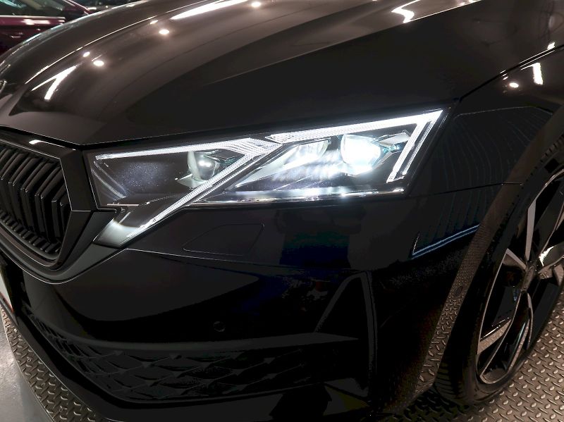 Škoda Octavia (2025) SPORTLINE 2.0TSI 150KW 4x4 DSG - fotka 10 z 40