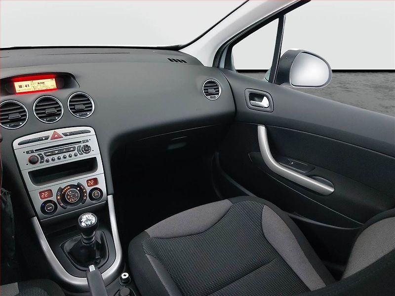 Peugeot 308 (2012) 1.6 HDi, Tempomat - fotka 8 z 20