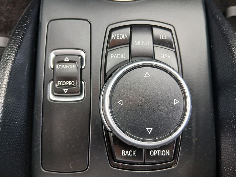 BMW i3 125 kW, 86tis km - fotka 34 z 47