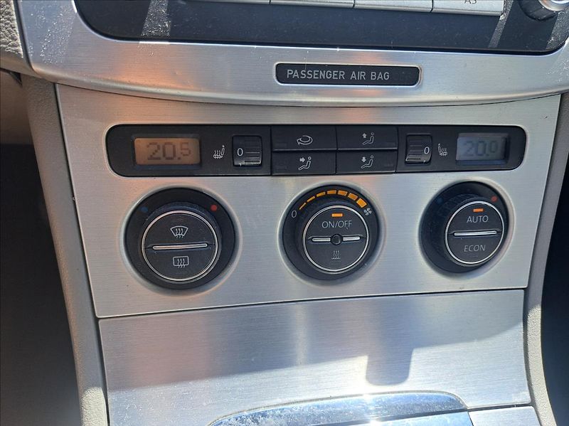 Volkswagen Passat 1,9 TDI - fotka 20 z 43
