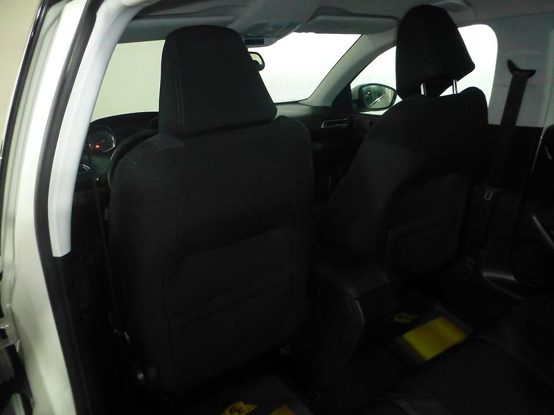 Peugeot 308 (2016) 1,6HDI*NAVIGACE*ALU**FULL LED* - fotka 16 z 26