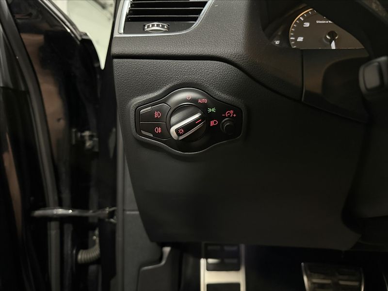 Audi SQ5 3,0   TDI 313HP QUATTRO BI-XEN - fotka 14 z 41