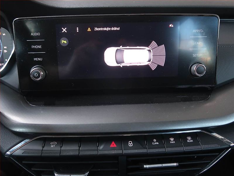 Škoda Octavia (2022) Ambition 2.0 TDI, ČR,1.maj - fotka 13 z 17