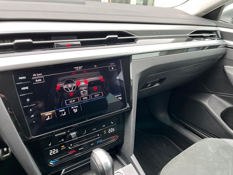 Volkswagen Arteon 2.0 TDI 110 kW DSG Elegance - fotka 19 z 27