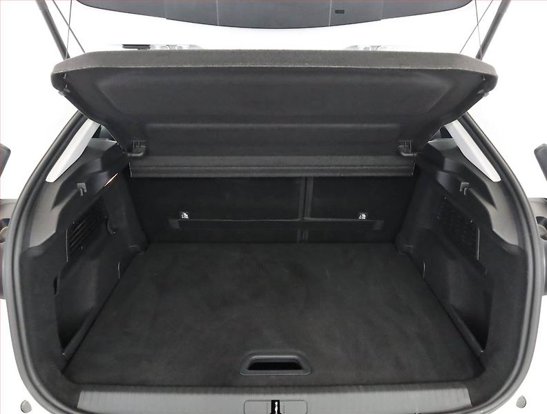 Citroën C4 (2021) 1.2 PureTech, Automat - fotka 14 z 15