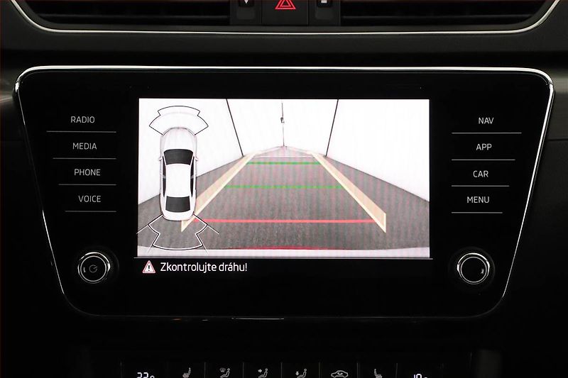 Škoda Superb (2022) 2.0 TDI - fotka 13 z 21