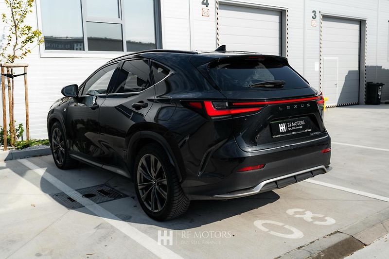 Lexus NX 450h plus (2023) F-SPORT 306 PS, 1.majitel - fotka 7 z 30