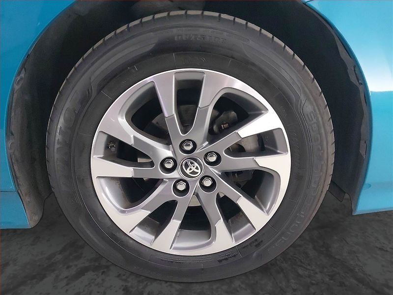Toyota Prius (2018) 1.8 PHV, Automat, Serv.kniha - fotka 15 z 21