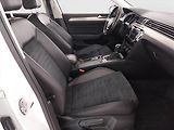 Volkswagen Passat (2015) Highline 2.0 BiTDI, 4X4 - náhled 9