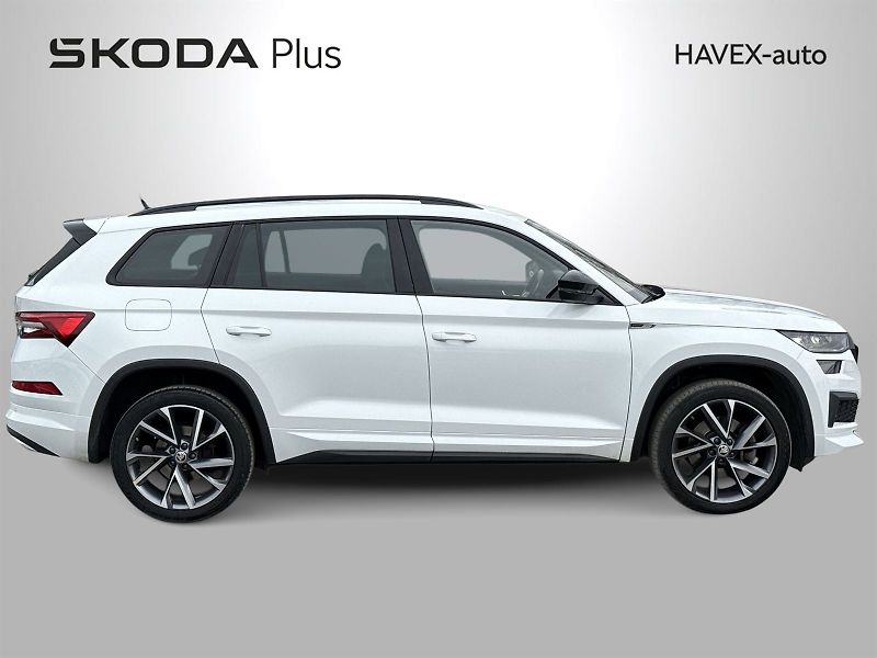 Škoda Kodiaq (2023) 2.0 TSI 4x4 DSG Sportline - fotka 3 z 36