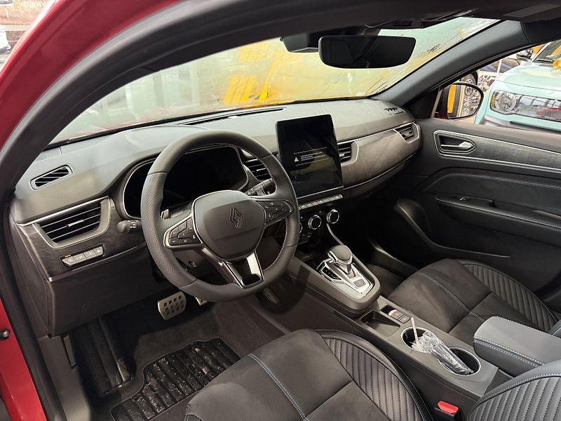 Renault Arkana (2026) esprit Alpine full hybrid E-Te - fotka 7 z 13