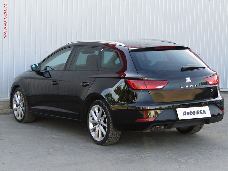 Seat Leon (2019) 2.0 TDI, ČR, FR, DSG, LED - fotka 6 z 20