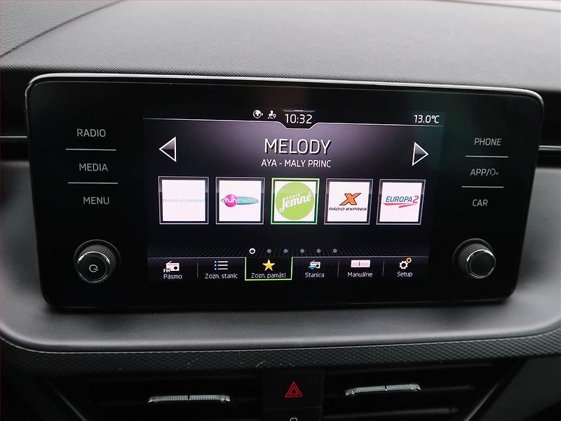 Škoda Kamiq (2023) 1.0 TSI, Tempomat - fotka 15 z 17