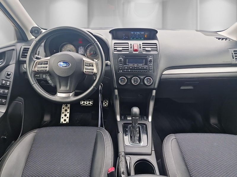 Subaru Forester (2014) 2,0 XT 177 kW 1.maj. ČR - fotka 22 z 24
