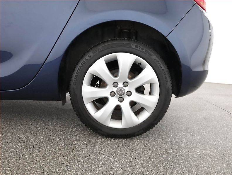 Opel Astra (2011) 1.4 16V, Serv.kniha, nová STK - fotka 16 z 16