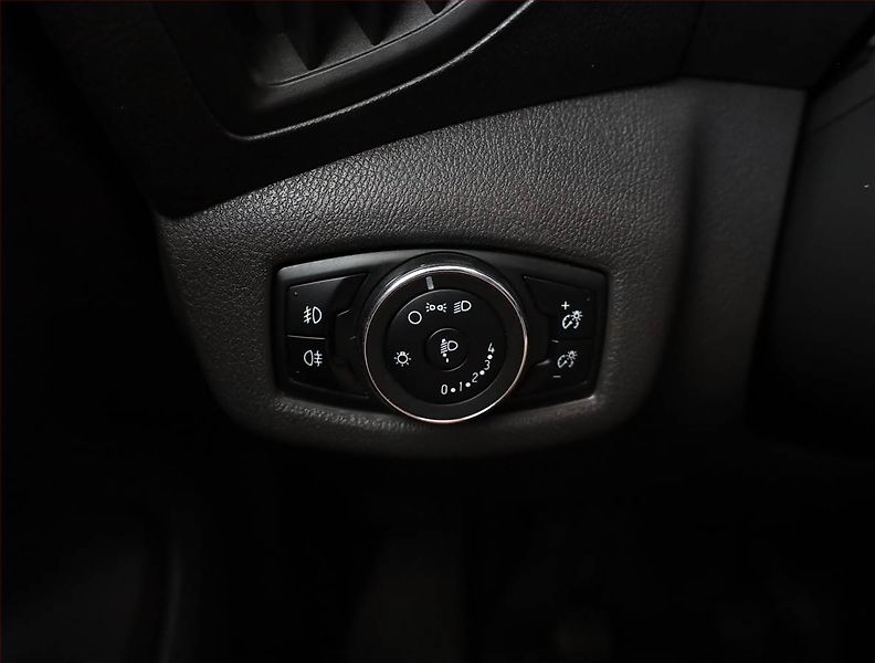 Ford Transit Connect (2019) Trend 1.5 EcoBlue, 5Míst, ČR - fotka 13 z 15