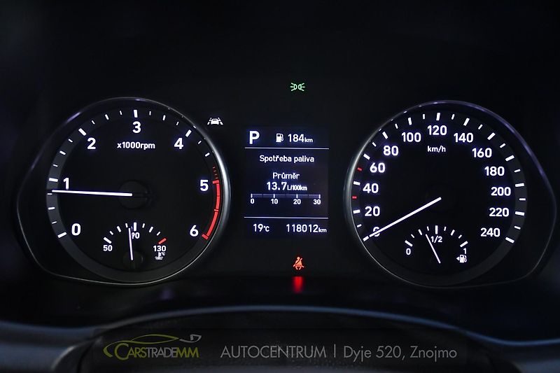 Hyundai i30 1,6CRDi STYLE AT TAŽNÉ - fotka 29 z 48