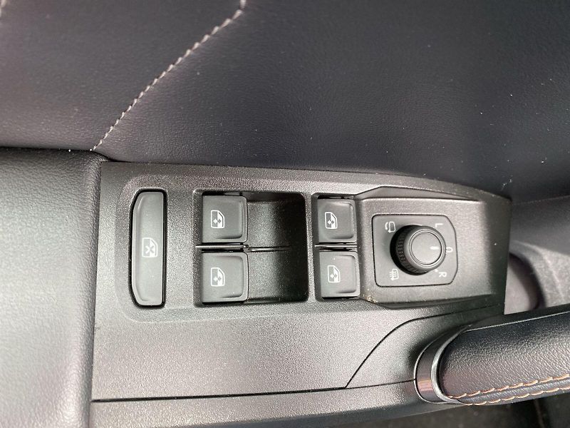 Cupra Formentor (2024) 1.5 TSI DSG - fotka 17 z 37