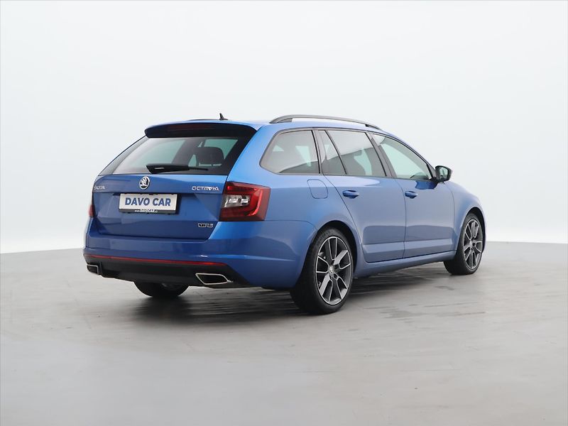 Škoda Octavia 2.0 TDI RS Challenge Matrix - fotka 7 z 39