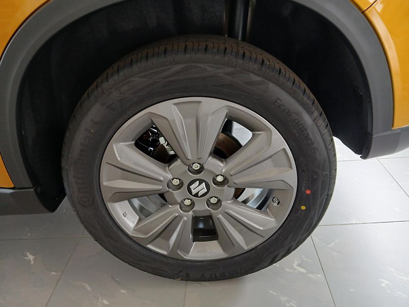 Suzuki Vitara (2026) 1,4 BJ Premium Hybrid - fotka 4 z 6