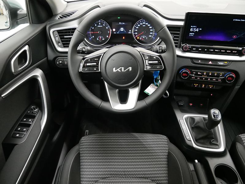 Kia Ceed - fotka 16 z 23