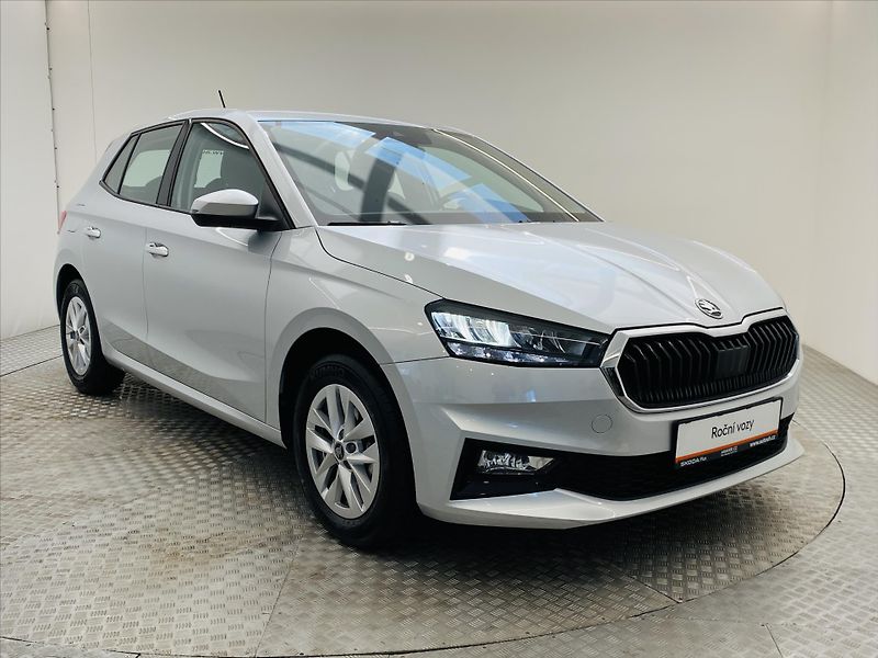 Škoda Fabia 1,0 MPI 59kW Selection - fotka 20 z 24