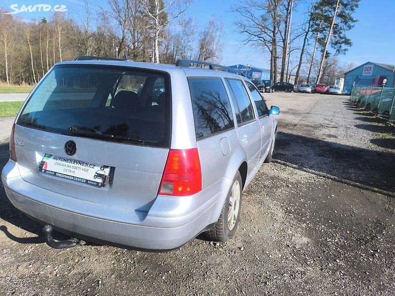 Volkswagen Golf TDI 4X4,PĚKNÝ,VÝBAVA,SERVISKA - fotka 4 z 24
