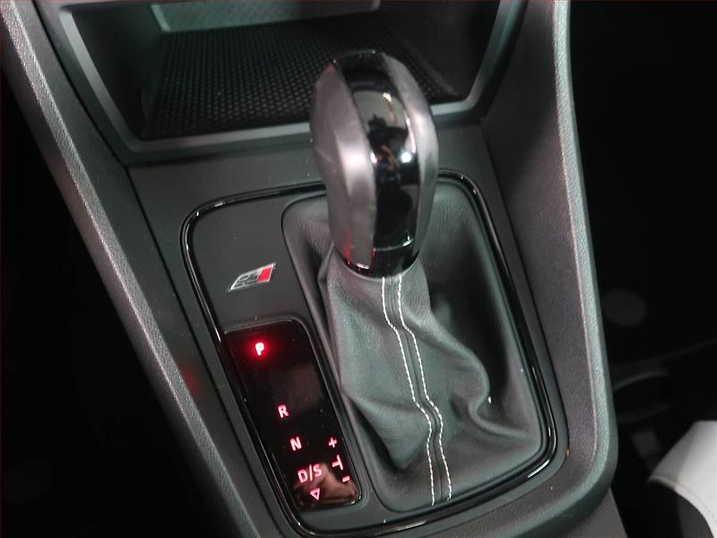 Seat Leon (2014) 2.0 TSI Cupra 280, Automat - fotka 13 z 17