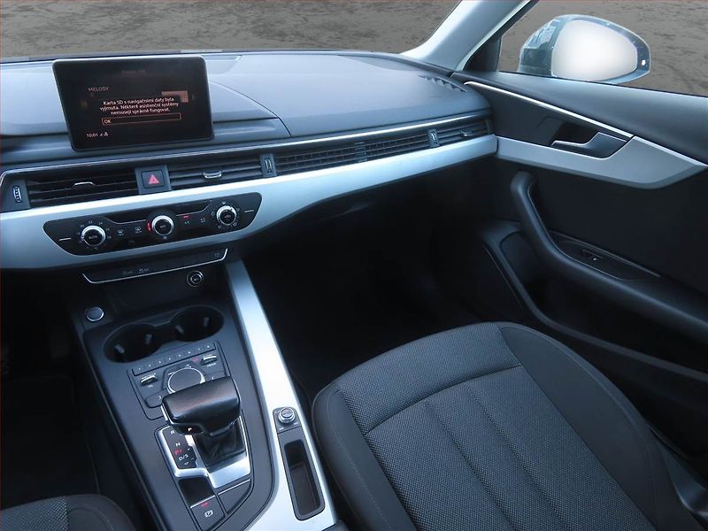 Audi A4 (2016) 2.0 TDI, Automat, Navi - fotka 8 z 19