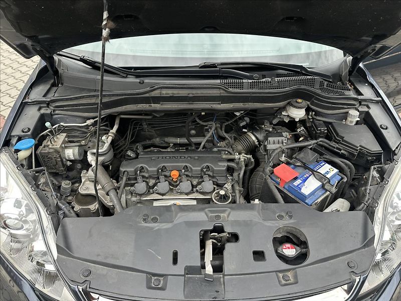 Honda CR-V 2,0 4x4 TOP TAŽNÉ - fotka 11 z 24